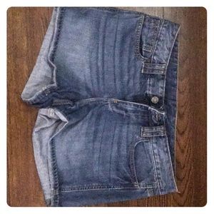Gap shorts